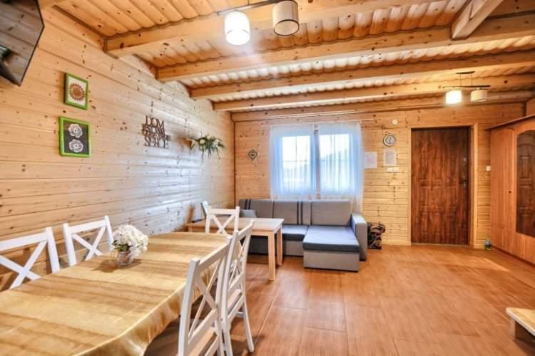 Domki Caloroczne Domkowstwo Bobrka Zewnętrze zdjęcie